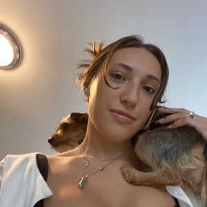 Meet your Posher, Leah